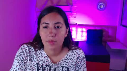 Snapshot of cassandra_ruizz chatting on 25, 9, 2025 573215024606 online show from 25, 9, 2025