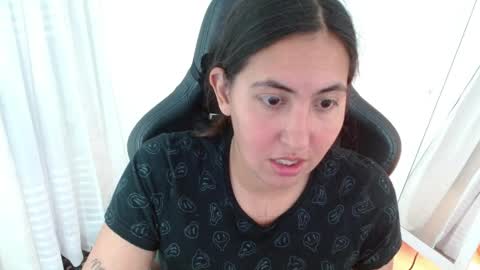 Snapshot of cassandra_ruizz chatting on 2, 4, 2026 573215024606 online show from 2, 4, 2026