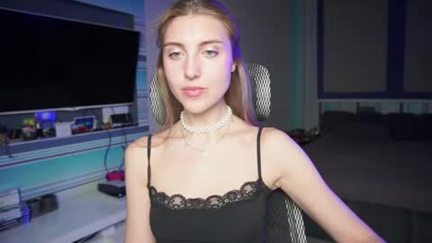 Seductress Cassia  FINDOM AND SADISM  NO NUDE online show from 28, 9, 2025