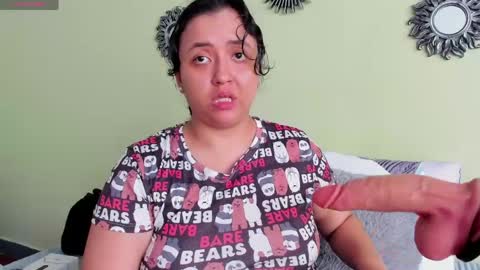 Snapshot of cassie_ibarra_ chatting on 15, 4, 2026 Cassie online show from 15, 4, 2026