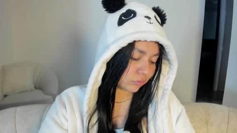Cassie Jones online show from 10, 6, 2026