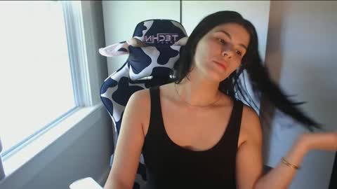 cassiealvarez online show from 24, 5, 2026