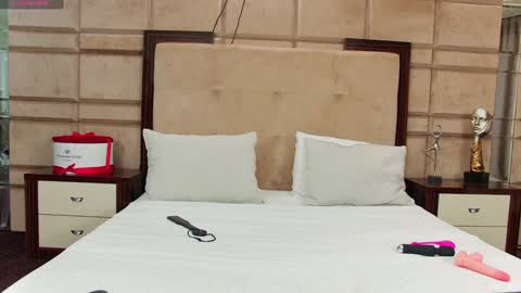 Snapshot of cassiefoxx_ chatting on 8, 12, 2024 Cassie online show from 8, 12, 2024