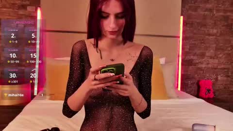 Snapshot of cassiefoxx_ chatting on 23, 9, 2025 Cassie online show from 23, 9, 2025