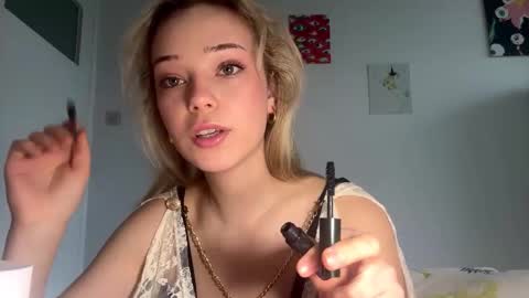 Olivia online show from 8, 3, 2026