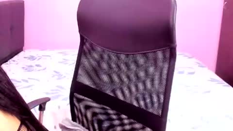 catalina_mommy_squirt online show from 22, 7, 2026