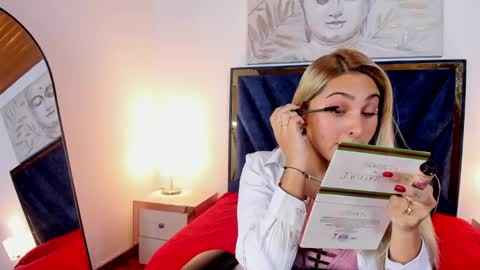 Snapshot of catalina_osorio chatting on 11, 4, 2026 catalina_osorio online show from 11, 4, 2026