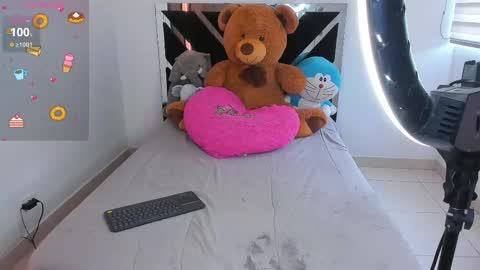 Snapshot of catalina_smith__ chatting on 24, 9, 2025 Catalina online show from 24, 9, 2025