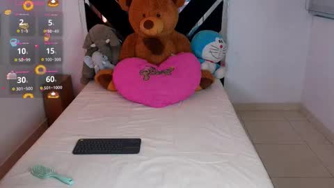 Snapshot of catalina_smith__ chatting on 22, 10, 2025 Catalina online show from 22, 10, 2025