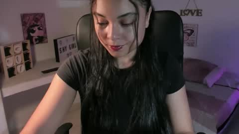 Snapshot of catalinagarciaa chatting on 13, 12, 2025 Catalina Garcia online show from 13, 12, 2025