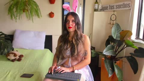 Cataina Lince online show from 3, 2, 2025