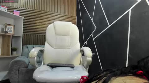 Snapshot of catalinamartinezz_ chatting on 9, 2, 2026 catalinamartinezz_ online show from 9, 2, 2026