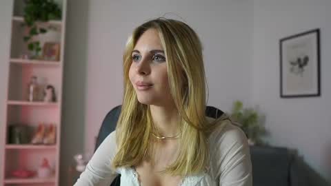 catecrago  online show from 17, 2, 2025