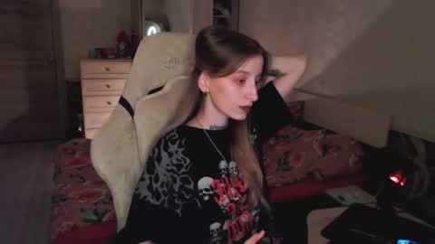 Snapshot of cath_dysphoria_ chatting on 25, 9, 2025 CATH online show from 25, 9, 2025