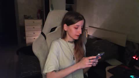 Snapshot of cath_dysphoria_ chatting on 7, 11, 2025 CATH online show from 7, 11, 2025