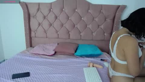 Catleya y online show from 18, 11, 2025