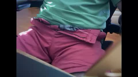 Snapshot of catmandoo21001 chatting on 3, 10, 2025 catmandoo21001 online show from 3, 10, 2025