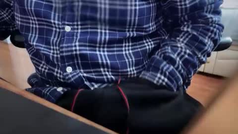 Snapshot of catmandoo21001 chatting on 14, 11, 2025 catmandoo21001 online show from 14, 11, 2025