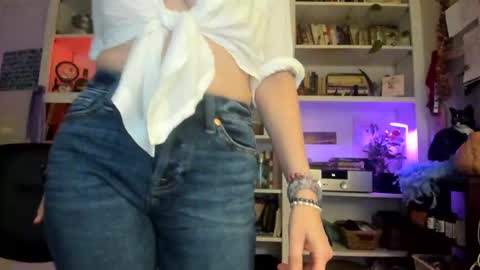 some call me djcatnips some call me CC but i love it when you call me miss catnips  online show from 18, 2, 2025