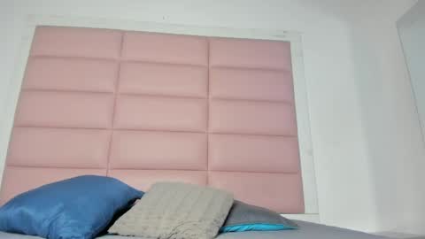 cattalina_25 online show from 7, 4, 2026