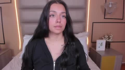 caylincollins online show from 28, 4, 2026