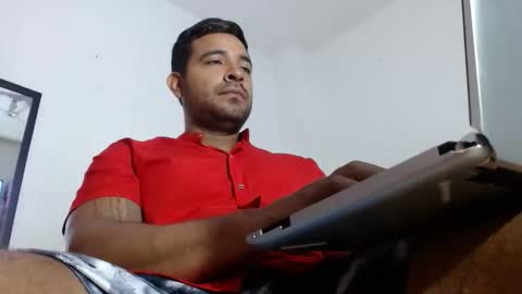 Snapshot of ccamilo_ chatting on 11, 5, 2026 camilo online show from 11, 5, 2026