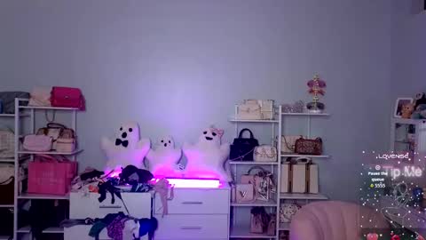 Ccinnamon online show from 14, 10, 2025