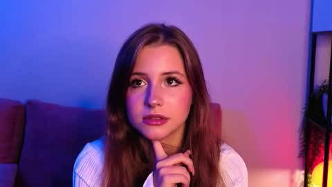 Lina  online show from 21, 10, 2025