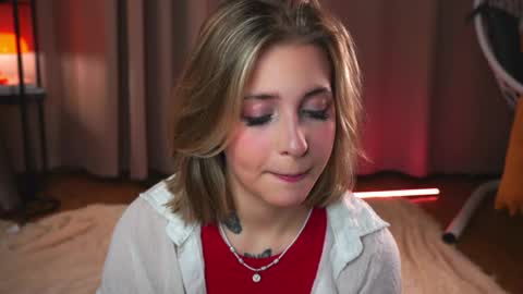 Snapshot of ceceliapidcock chatting on 6, 6, 2026 Lina online show from 6, 6, 2026