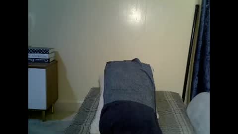 Snapshot of ceepretty chatting on 17, 9, 2025 santana online show from 17, 9, 2025