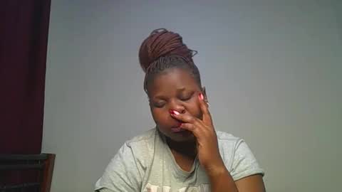 Snapshot of ceepretty25 chatting on 7, 6, 2026 ceepretty25 online show from 7, 6, 2026