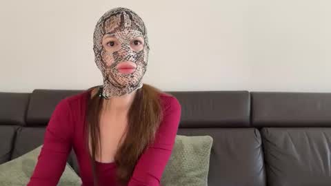 celeste grayson online show from 31, 5, 2026