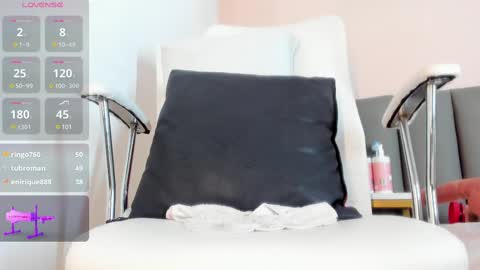 celeste_smmith_ online show from 1, 3, 2025