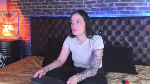 Snapshot of celeste_starsss chatting on 31, 5, 2026 celeste_starsss online show from 31, 5, 2026