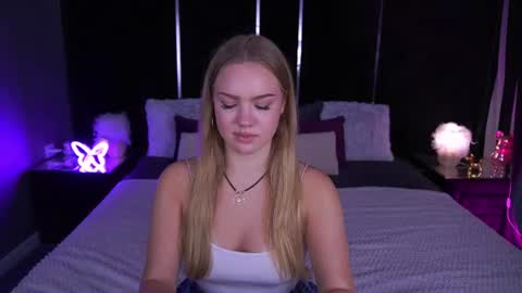 celestenoirr online show from 13, 7, 2026