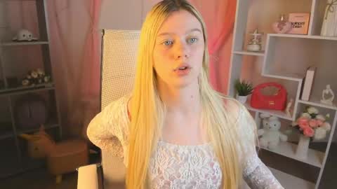 your cute kitty online show from 15, 4, 2026