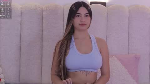 celestte_vanegas online show from 11, 5, 2026