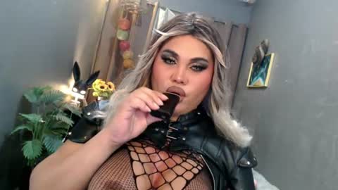 Snapshot of cellinekittcumerr chatting on 16, 6, 2026 cellinekittcumerr online show from 16, 6, 2026