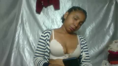 Snapshot of cettehot chatting on 5, 10, 2025 cette soa online show from 5, 10, 2025