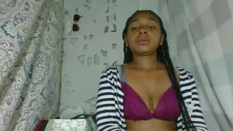Snapshot of cettehot chatting on 10, 10, 2025 cette soa online show from 10, 10, 2025