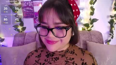 Snapshot of chaarlotte_1 chatting on 28, 11, 2025 charlotte online show from 28, 11, 2025