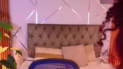 CHAARLOTTEE online show from 18, 3, 2026