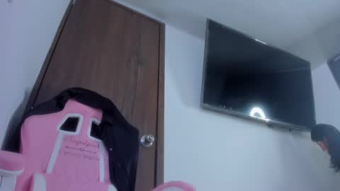 Snapshot of chanellgv chatting on 27, 2, 2025 Chanell online show from 27, 2, 2025