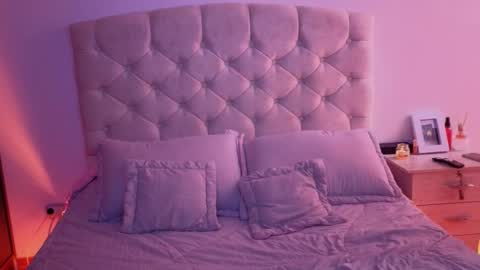 Snapshot of chanellgv chatting on 10, 10, 2025 Chanell online show from 10, 10, 2025