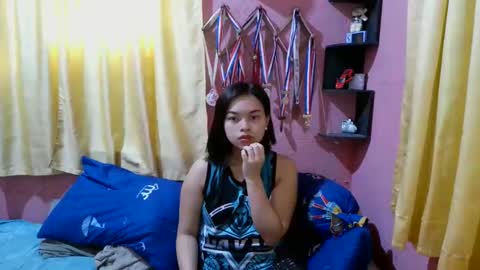 Sweetieeche online show from 9, 4, 2026