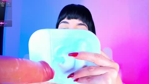 Charloott Evans online show from 31, 12, 2024