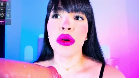 Charloott Evans online show from 4, 3, 2025