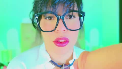 Charloott Evans online show from 21, 9, 2025