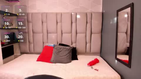 Charlot milf online show from 10, 6, 2026