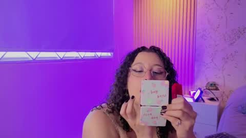 You honey online show from 22, 4, 2026